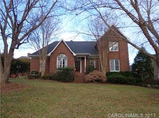 425 Saint Michaels Way, Fort Mill, SC 29708