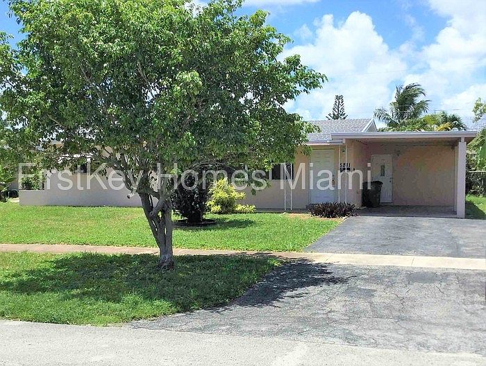 1st image of 3811 NW 4th Ave