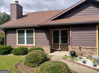 1386 Forest Lake Dr, Hinesville, GA 31313