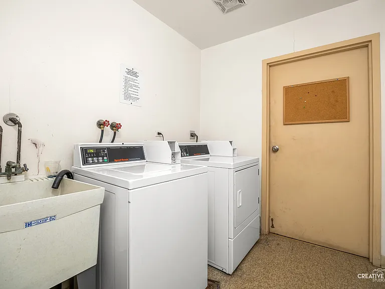 2928 Roberts Dr — Photo 3