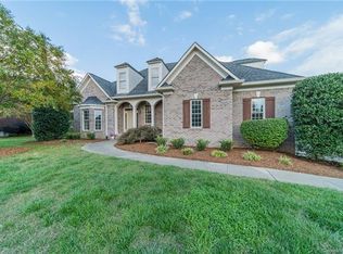 5512 Two Iron Dr, Matthews, NC 28104