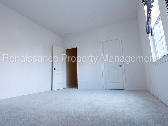 2nd image of 664 W Fauna Ave