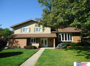 1609 N 2nd St, Seward, NE 68434