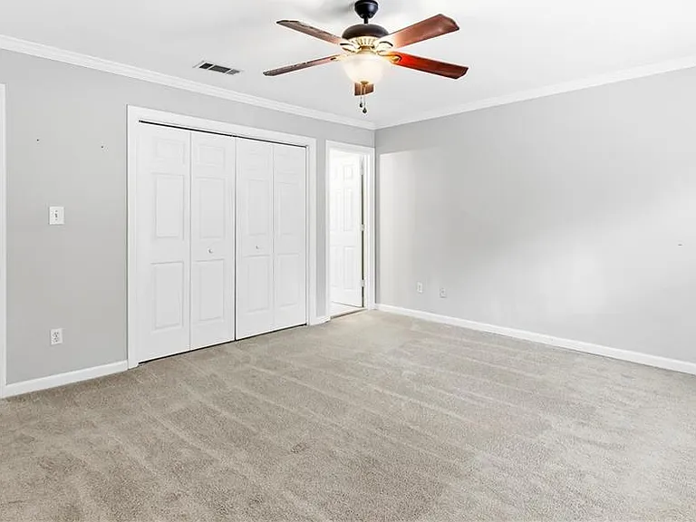 7500 Roswell Rd #80 — Photo 16