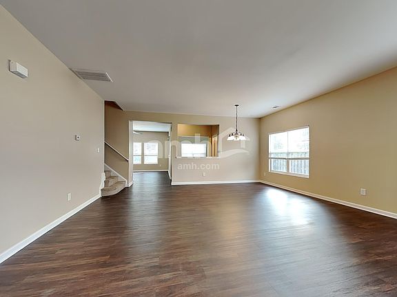 3rd image of 15643 Normans Landing Dr