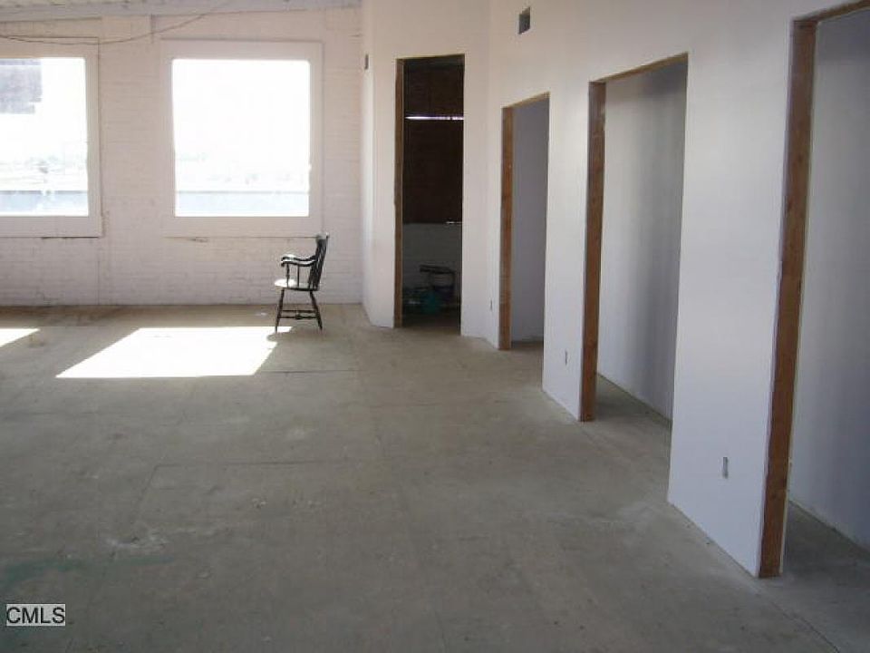 1565 Railroad Ave, Bridgeport, CT 06605 Zillow