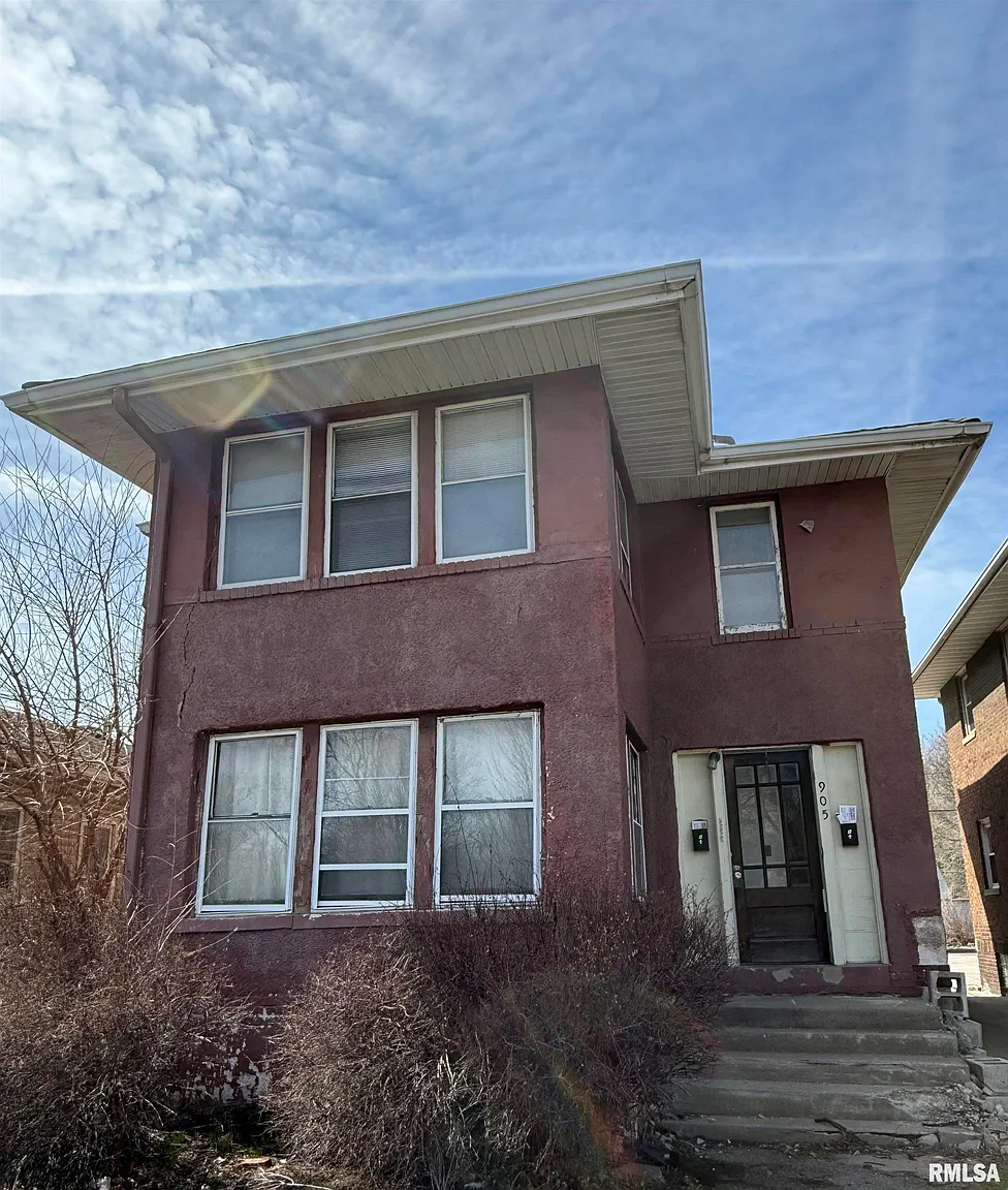 905 N Western Ave photo 1