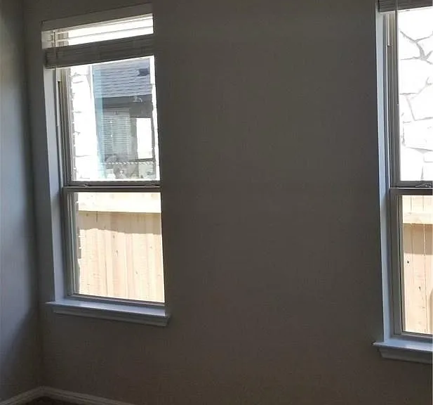 908 Kingston Pl — Photo 11