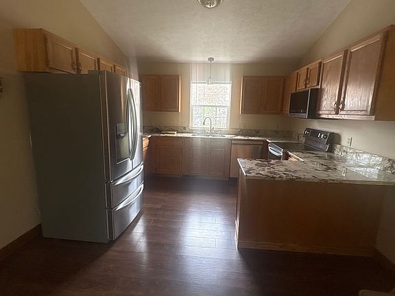 2nd image of 15 River Ridge Ln