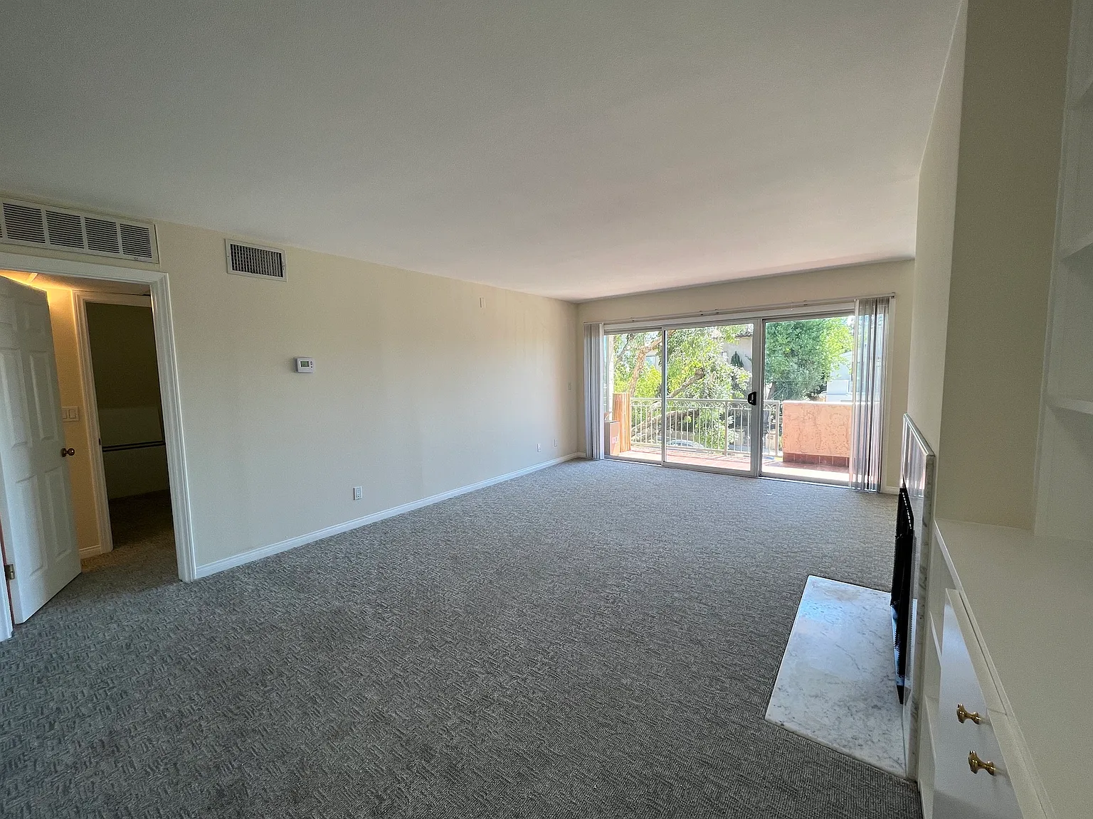 1 bed, $3,500 — Photo 3