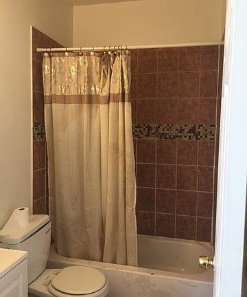 5th image of 1456 S Avers Ave