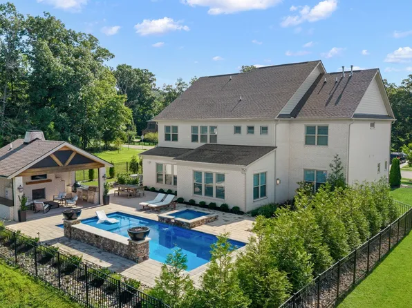 3125 Chase Point Dr, Franklin, TN 37067
