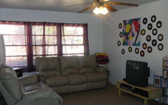 2nd image of 2519 Beechwood St
