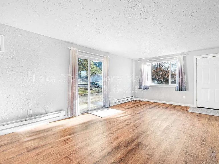 1419 E Stiner Ave #1419 — Photo 8