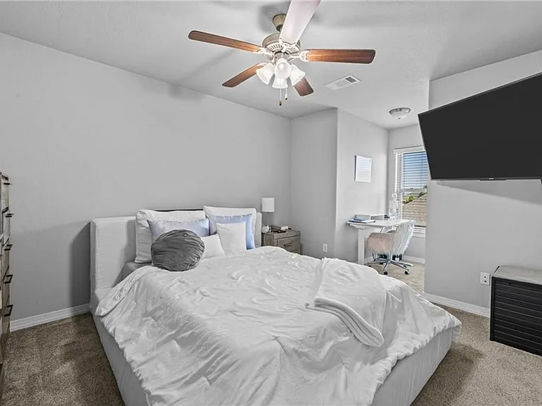 801 Bellmara Cir — Photo 20