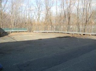 5231 74th St, Elmhurst, NY 11373