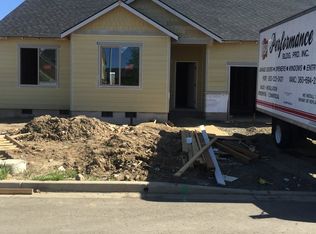 923 Julie Ln, Molalla, OR