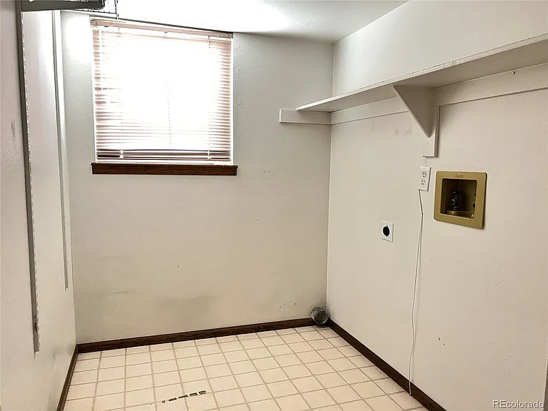 9881 Spring Hill Pl — Photo 18
