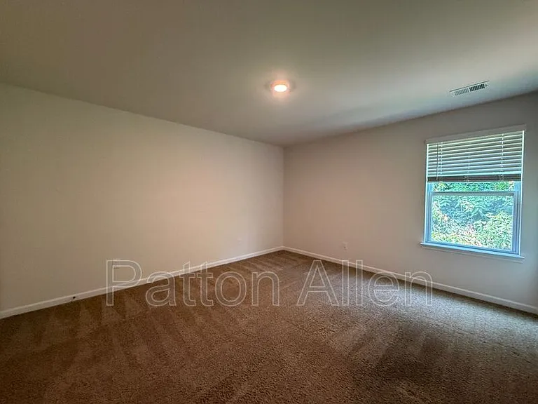 138 Marathon Ln — Photo 12