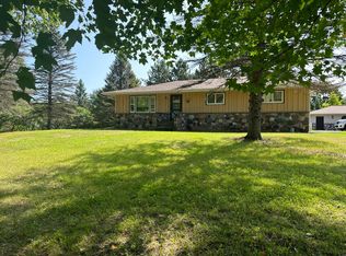 5790 Ridge Ln, Laona, WI 54541