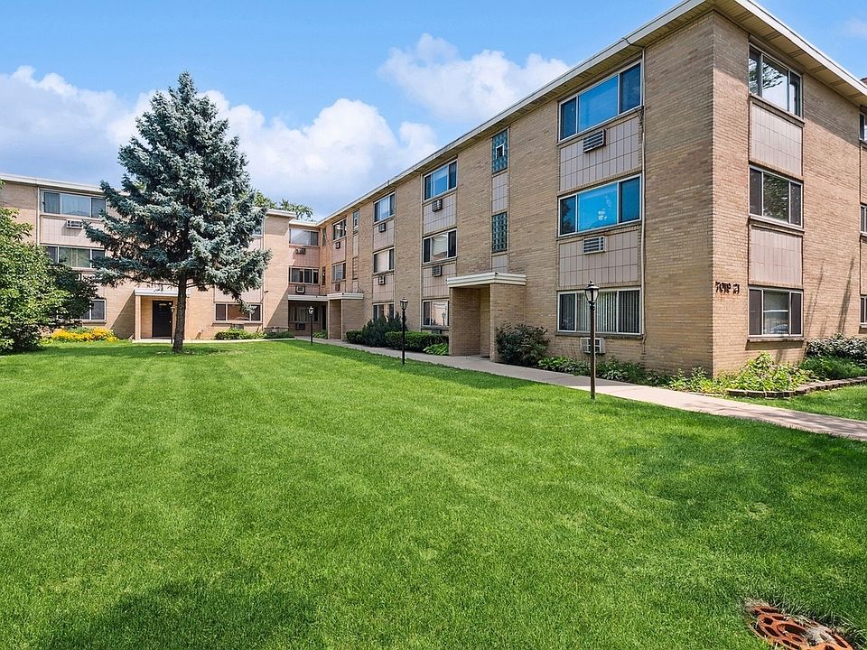 1st image of 7019 N Ridge Blvd APT 3B
