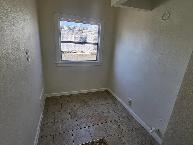 239 W 25th St #6 — Photo 6