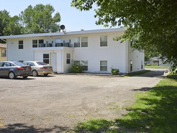 506 11th Street NW, 506 11th St NW APT B, Minot, ND 58703