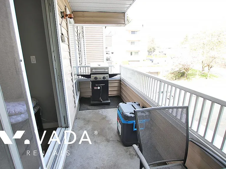 9644 134th St #302 — Photo 3