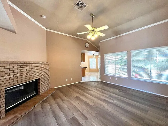 9316 Foxglen Ct — Photo 12