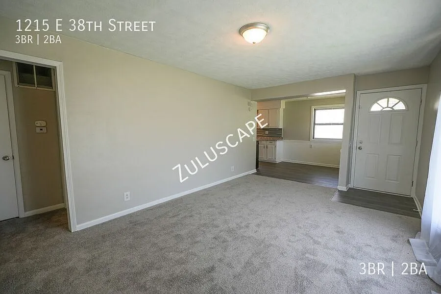 Gorgeous 3 bed/2 bath ranch w/ 2 car detached garage and tons of extra space! — Photo 3