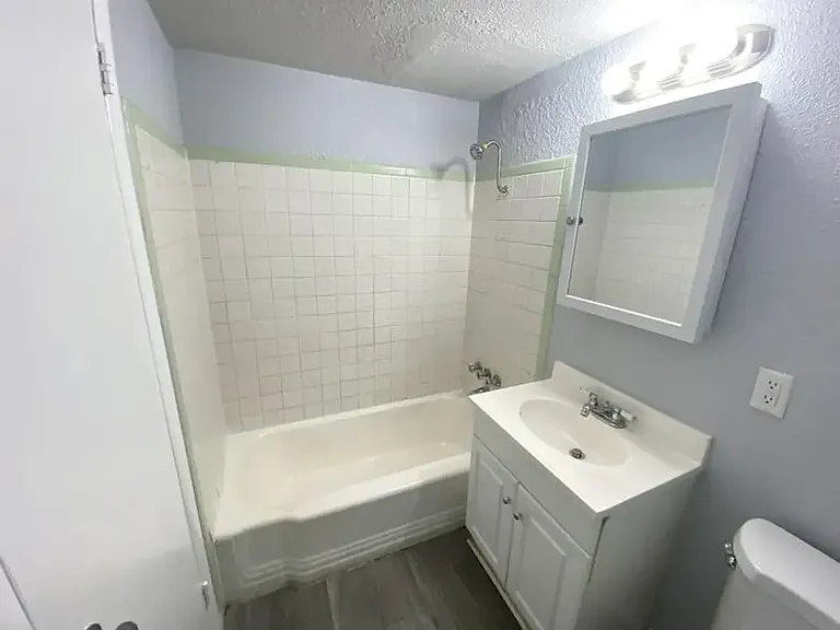 5275 W. 1st Avenue — Photo 9