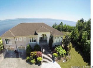 122 Stillwood Ct, New Bern, NC 28560