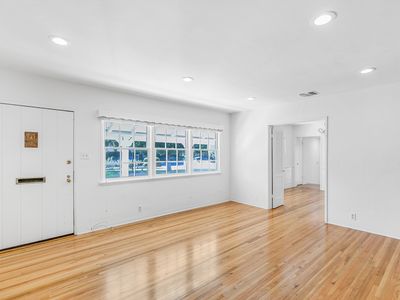 6552 Langdon Ave, Van Nuys, CA, 91406