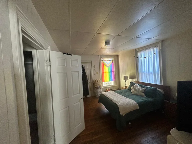 24 Mount Vernon St #1 — Photo 3
