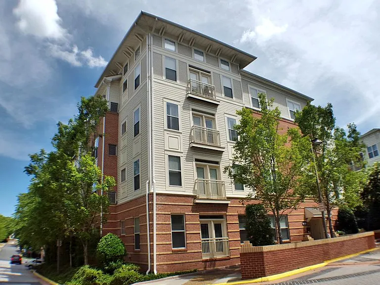9480 Virginia Center Blvd #104 — Photo 2