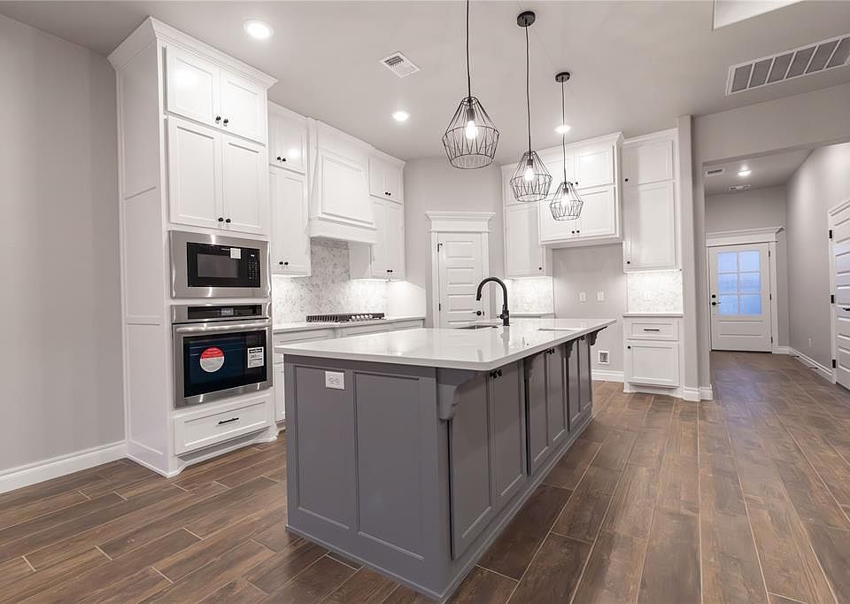 1st image of 9308 NW 118th Ter