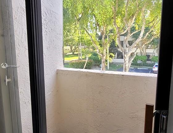 5th image of 21208 Harbor Way #13513