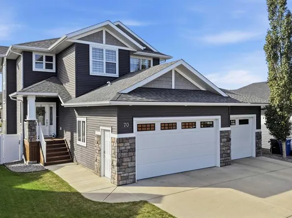 70 NE Mitchell Cres, Blackfalds, AB T4M 0H6