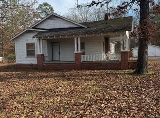 713 Hooks Lake Rd, Gadsden, AL 35901