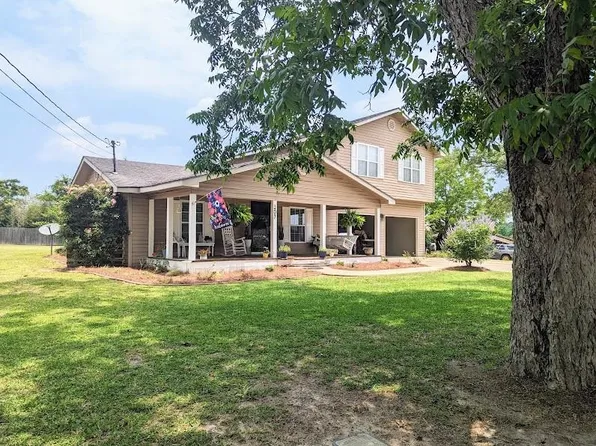 107 Boles St, Opp, AL 36467