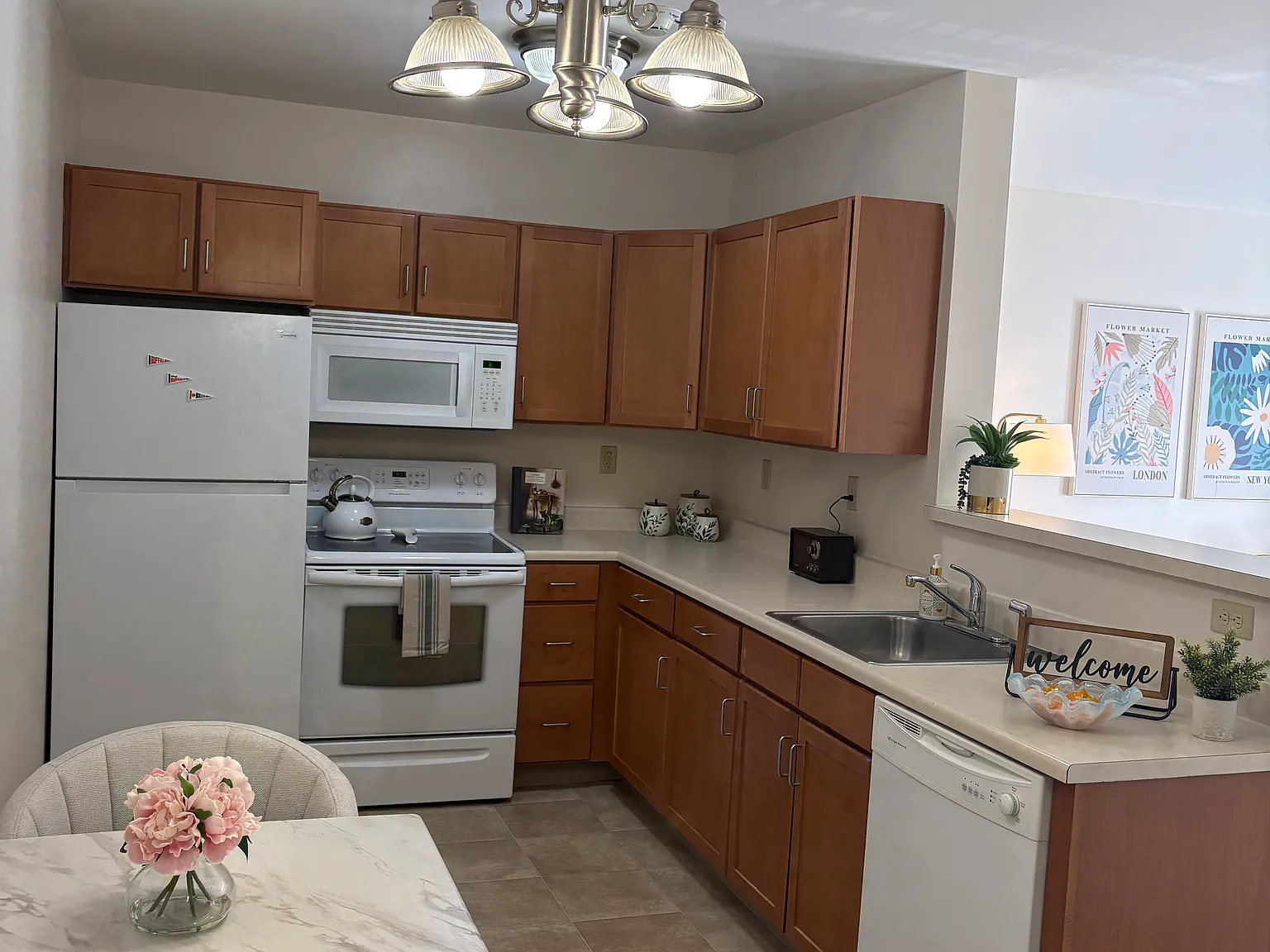 Crestmount Square Senior Apartments — Photo 3