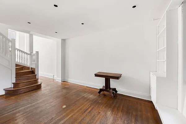 Sold by Douglas Elliman | media 15