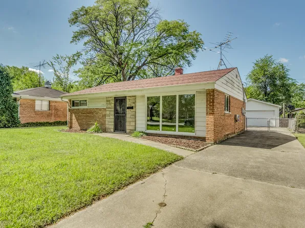 17932 Oakwood Ave, Lansing, IL 60438