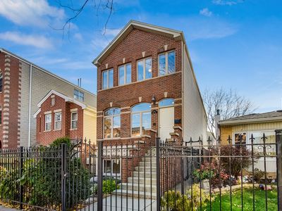 1421 W Erie St, Chicago, IL, 60642