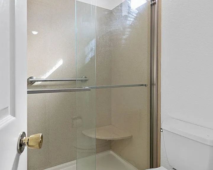 604 Venus Ave — Photo 26