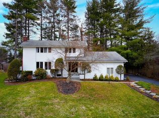 42 Thornwood Drive, Poughkeepsie, NY 12603