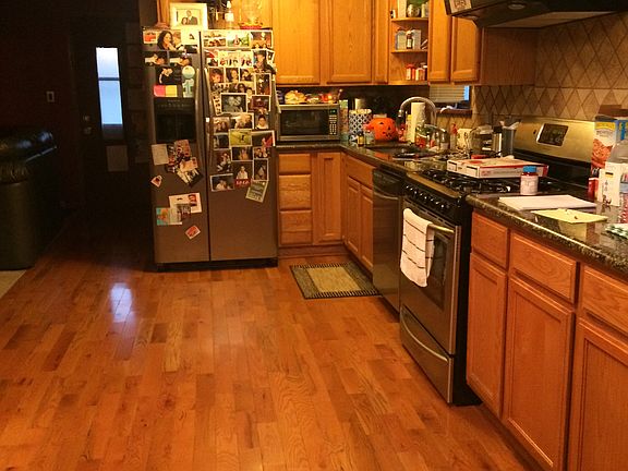 2nd image of 393 Kenilworth Ave NE