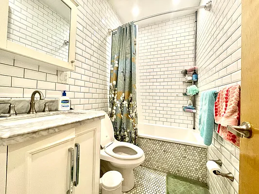 Rented by Doorway NYC, LLC | media 18