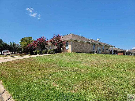 3rd image of 1 Pinto Cir