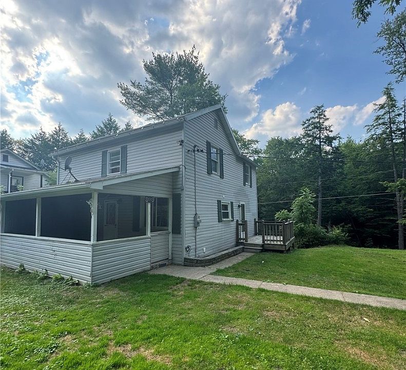 1st image of 179 Tracy St